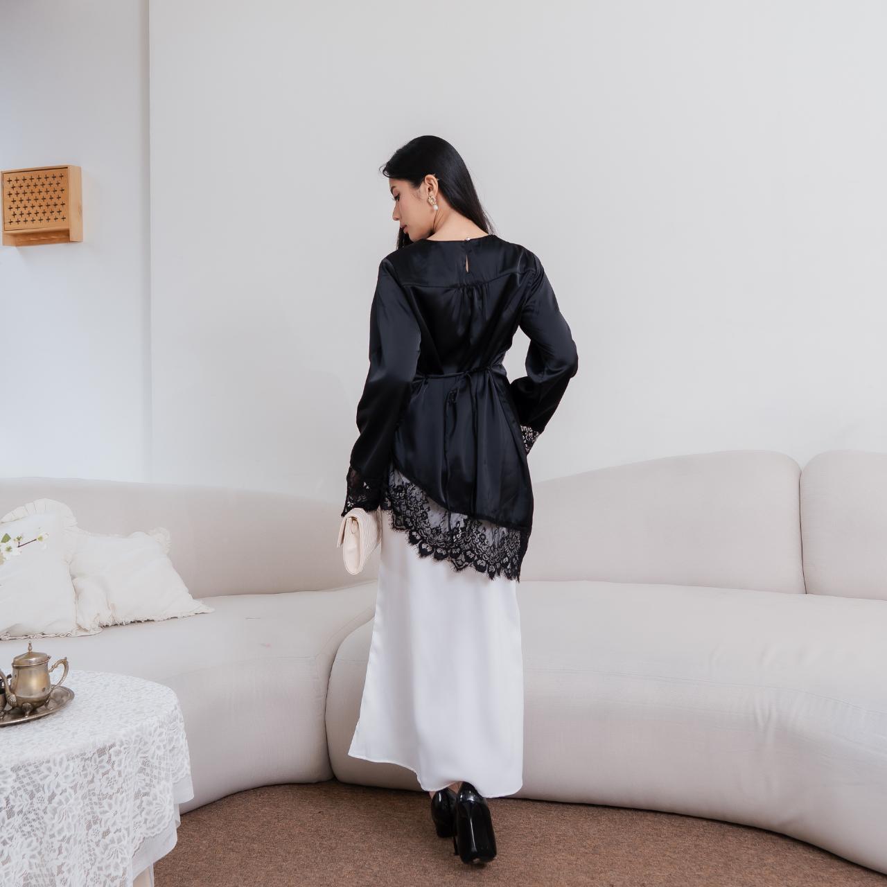 AIJO | Selena Silk Lace Top - Atasan Lengan Panjang Wanita Basic Lace Brokat