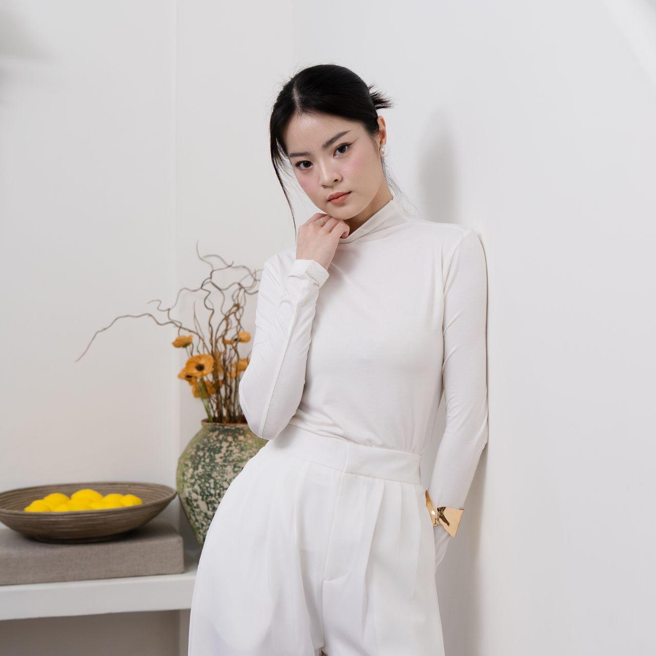 Joyce by AIJO - Amoy Turtle Neck Longsleeve Top