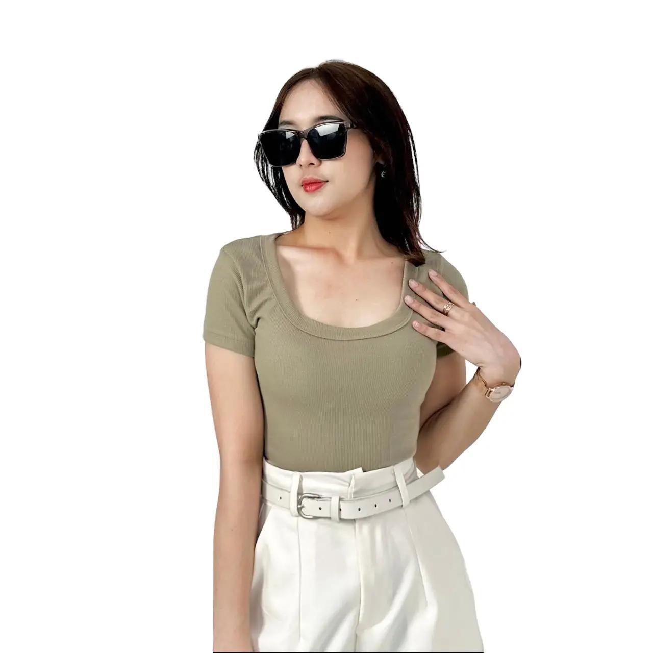 AIJO| Aqilla Uneck Top