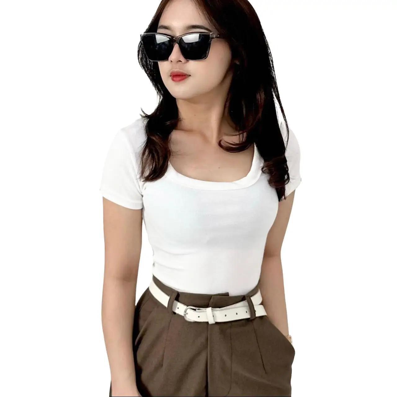 AIJO| Aqilla Uneck Top